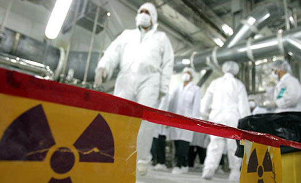 صنعت هسته‌ای دکوری در ازای تعلیق تدریجی بخشی از تحریم‌ها!