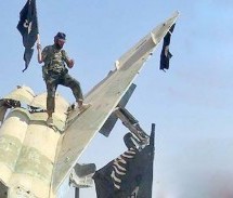 پرچم سیاه داعش در دست کاخ سفید